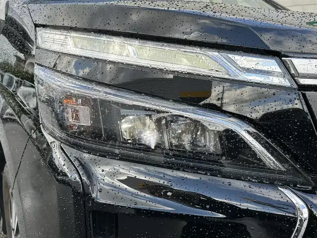 トヨタ ヴォクシー ZS 煌Ⅱ 山形県 2020(令2)年 3.9万km ブラック 純正9型ナビ/・(CD/DVD/フルセグ/BT)/フリップダウンモニター/バックカメラ/両側パワースライドドア/Toyota Safety Sense/・衝突軽減システム/・レーンキープアシスト/：オートハイビーム/クルーズコントロール/ビルトインETC2.0/純正アルミホイール/LEDヘッドライト/スマートキー