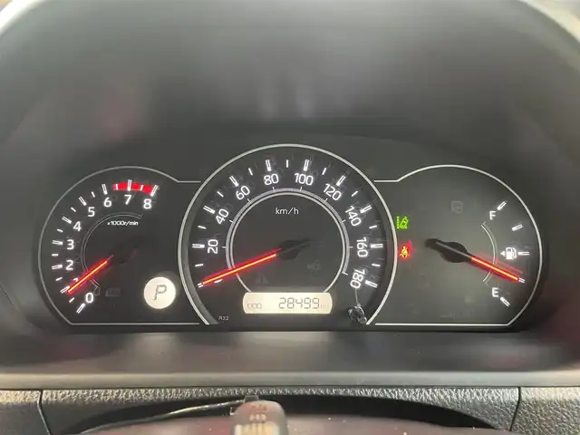 トヨタ ヴォクシー X 兵庫県 2018(平30)年 2.9万km イナズマスパーキングブラックガラスフレーク 外部検査実施済み/・ワンオーナー/・純正10インチメモリーナビ/・地デジ/DVD/BT/・TVキャンセラー/・バックカメラ/・ステアリングリモコン/・純正12.1型フリップダウンモニター（V12T-R68C）/・左パワースライドドア/・ナビ連動ドライブレコーダー/・OP スマートキー/・ビルトインETC/・オートLEDヘッドランプ/・OP LEDフォグランプ/・コーナーセンサー/・OP　トヨタセーフティセンス//プリクラッシュセーフティ//レーンディパーチャーアラート//オートマチックハイビーム/・先行車発進お知らせ/・アイドリングストップ/・OP スペアタイヤ/・クルーズコントロール/・R1-R6年ディーラー記録簿あり