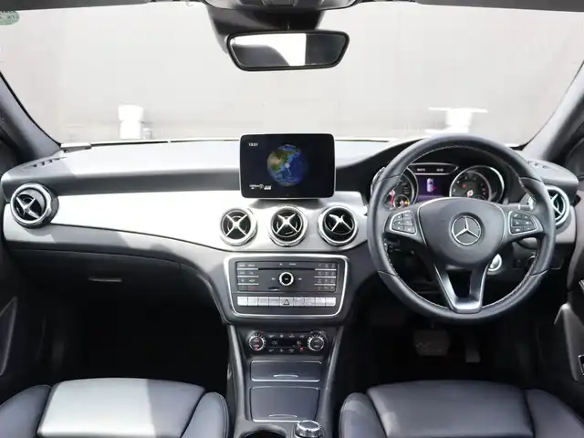 メルセデス・ベンツ ＧＬＡ２２０ 4マチック 長野県 2018(平30)年 3.5万km ポーラホワイト レーダーセーフティＰＫＧ　/黒革シート　/純正ナビＴＶ　/バックカメラ/ＣａｒＰｌａｙ　/ディストロニック　/衝突軽減ブレーキ　/ＬＫＡ　ＢＳＭ　/シートヒーター　/パワーバックドア　/キーレスゴー　/純正１８ＡＷ