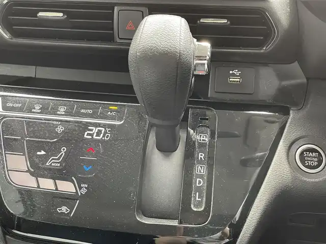 日産 ルークス ハイウェイスター X 滋賀県 2020(令2)年 6.1万km ホワイトパール 禁煙車/快適パックA/両側パワースライドドア/ハンズフリードア/純正９型ナビ/アラウンドビューモニター/フルセグTV/CD/DVD/Bluetooth/ステアスイッチ/純正１４AW/LEDヘッドライト/オートライト/フォグライト/ドライブレコーダー/ETC/ウィンカーミラー/リアスポイラー/アイドリングストップ/コーナーセンサー/インテリキー/プッシュスタート/ISOFIXI対応