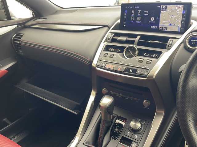 レクサス ＮＸ 300h Fスポーツ 沖縄県 2020(令2)年 4.1万km レッドマイカクリスタルシャイン 純正ナビ　/フルセグＴＶ　/パノラミックビューモニター　/前後ドライブレコーダー　/パワーバックドア　/赤レザーシート　/パワーシート　/エアシート　/シートヒーター　/ステアリングヒーター　/パドルシフト　/ＥＴＣ２．０