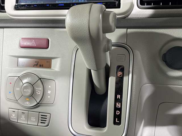 スズキ ラパン L 福岡県 2022(令4)年 4.7万km テラコッタピンクメタリック 8インチSDナビBluetoothフルセグTV /バックカメラ /アラウンドビューモニター /スズキセーフティーセンス /後方コーナーセンサー  /前方ドライブレコーダー  /衝突軽減ブレーキ/横滑り防止装置 /レーンキープアシスト/シートヒーター/アイドリングストップ/社外フロアマット/社外ETC/LEDヘッドライト/プッシュスタートボタン/スマートキー/スペアキー1本