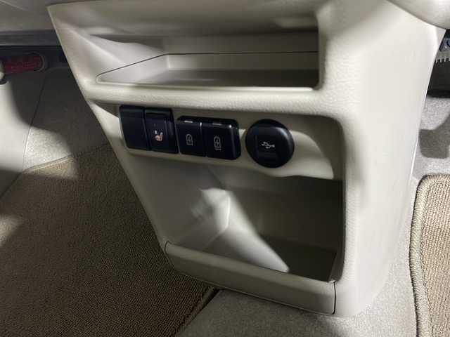 スズキ ラパン L 福岡県 2022(令4)年 4.7万km テラコッタピンクメタリック 8インチSDナビBluetoothフルセグTV /バックカメラ /アラウンドビューモニター /スズキセーフティーセンス /後方コーナーセンサー  /前方ドライブレコーダー  /衝突軽減ブレーキ/横滑り防止装置 /レーンキープアシスト/シートヒーター/アイドリングストップ/社外フロアマット/社外ETC/LEDヘッドライト/プッシュスタートボタン/スマートキー/スペアキー1本