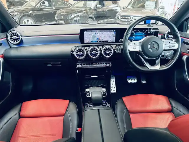 メルセデス・ベンツ Ａ２００ｄ AMGライン 大阪府 2021(令3)年 5.1万km コスモスブラック レザーエクスクルーシブP/アドバンスドP/レーダーセーフティ/サンルーフ/HUD/ACC/赤黒革/メモリ付きパワーシート/シートヒーター/純正ナビ/TV/３６０度カメラ/純正18インチAW/LEDヘッドライト/アンビエントライト/ブラインドスポット/ETC/ドラレコ/レーダー探知機/デジタルインナーミラー