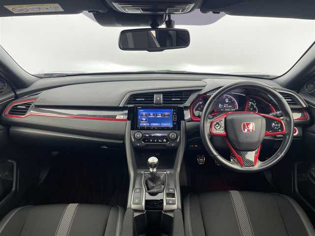 ホンダ シビック ハッチバック 大分県 2021(令3)年 4.3万km クリスタルブラックパール 6MT/純正ナビゲーション/(AM/FM/CD/DVD/BT/TV)/バックカメラ/ホンダセンシング/衝突軽減ブレーキ/レーンキープアシスト/アダクティブクルーズコントロール/LEDヘッドライト/フォグランプ/ハーフレザーシート/シートヒーター/前席パワーシート/ETC2.0/電動パーキングブレーキ/オートブレーキホールド/スマートキー/プッシュスタート