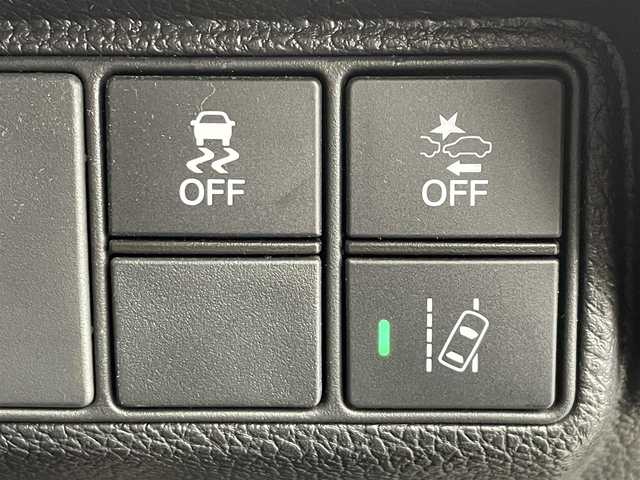 ホンダ シビック ハッチバック 大分県 2021(令3)年 4.3万km クリスタルブラックパール 6MT/純正ナビゲーション/(AM/FM/CD/DVD/BT/TV)/バックカメラ/ホンダセンシング/衝突軽減ブレーキ/レーンキープアシスト/アダクティブクルーズコントロール/LEDヘッドライト/フォグランプ/ハーフレザーシート/シートヒーター/前席パワーシート/ETC2.0/電動パーキングブレーキ/オートブレーキホールド/スマートキー/プッシュスタート