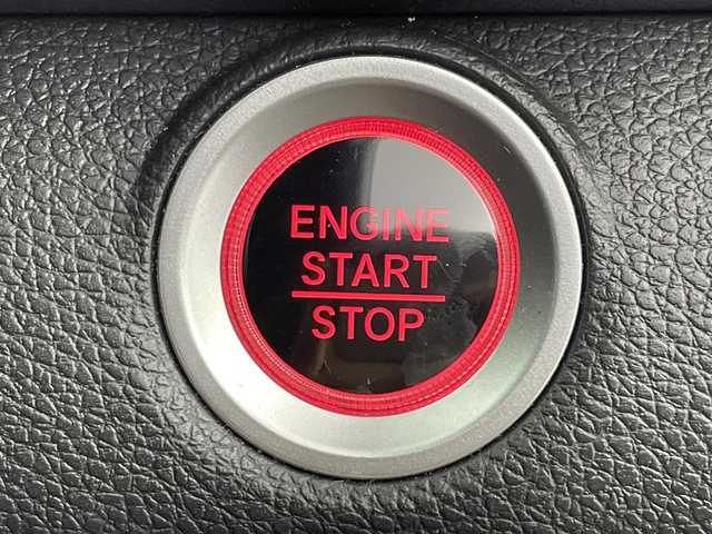 ホンダ シビック ハッチバック 大分県 2021(令3)年 4.3万km クリスタルブラックパール 6MT/純正ナビゲーション/(AM/FM/CD/DVD/BT/TV)/バックカメラ/ホンダセンシング/衝突軽減ブレーキ/レーンキープアシスト/アダクティブクルーズコントロール/LEDヘッドライト/フォグランプ/ハーフレザーシート/シートヒーター/前席パワーシート/ETC2.0/電動パーキングブレーキ/オートブレーキホールド/スマートキー/プッシュスタート