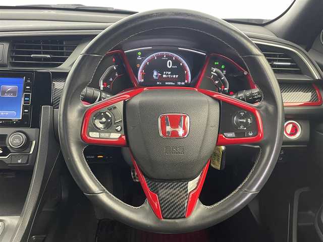 ホンダ シビック ハッチバック 大分県 2021(令3)年 4.3万km クリスタルブラックパール 6MT/純正ナビゲーション/(AM/FM/CD/DVD/BT/TV)/バックカメラ/ホンダセンシング/衝突軽減ブレーキ/レーンキープアシスト/アダクティブクルーズコントロール/LEDヘッドライト/フォグランプ/ハーフレザーシート/シートヒーター/前席パワーシート/ETC2.0/電動パーキングブレーキ/オートブレーキホールド/スマートキー/プッシュスタート