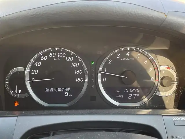トヨタ クラウン マジェスタ Cタイプ i－Four 道央・札幌 2006(平18)年 10.2万km グレーマイカM ・４WD/・寒冷地仕様/・純正ナビ/　AM・FM・CD・MD/・ワイパー熱線/・電動格納ミラー/・バックカメラ/・ドアバイザー/・プッシュスタート/・ETC/・ウィンカーミラー/・ステアリングスイッチ/・フォグライト