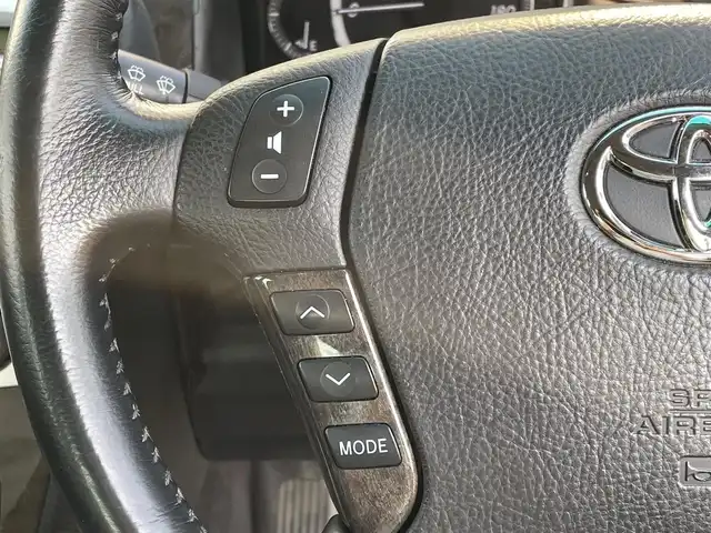 トヨタ クラウン マジェスタ Cタイプ i－Four 道央・札幌 2006(平18)年 10.2万km グレーマイカM ・４WD/・寒冷地仕様/・純正ナビ/　AM・FM・CD・MD/・ワイパー熱線/・電動格納ミラー/・バックカメラ/・ドアバイザー/・プッシュスタート/・ETC/・ウィンカーミラー/・ステアリングスイッチ/・フォグライト