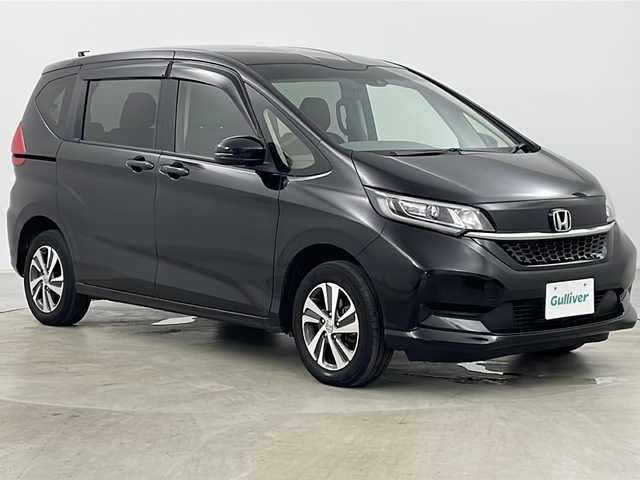ホンダ フリード G ホンダセンシング 道央・札幌 2020(令2)年 5万km クリスタルブラックパール ・寒冷地仕様/・純正ナビ&CD&DVD&BT/・両側パワースライドドア/・バックカメラ/・ホンダセンシング/・レーダークルーズコントロール/・先行車発進お知らせ機能/・衝突軽減ブレーキシステム/・レーンキープアシスト/・標識認識機能/・横滑り防止装置/・アイドリングストップ/・ECON/・前席シートヒーター/・ハーフレザーシート/・ビルトインETC/・ステアリングスイッチ/・革巻きステアリング/・ドアバイザー/・電動格納ミラー/・純正フロアマット/・プッシュスタート/・LEDヘッドライト/・オートライト/・保証書/・取扱説明書