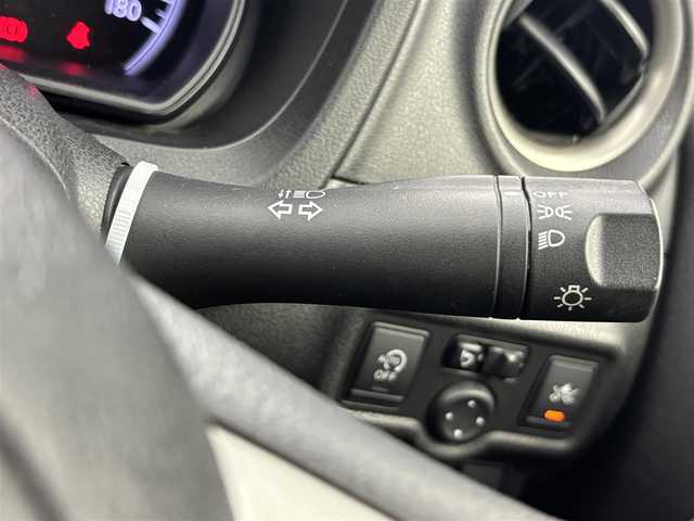 日産 ノート X エマージェンシーブレーキ 福井県 2014(平26)年 6.5万km オーロラモーヴ 純正ナビ/CD/DVD/Bluetooth/フルセグ/バックカメラ/全方位カメラ/スマートキー/横滑り防止装置/レーンキープアシスト