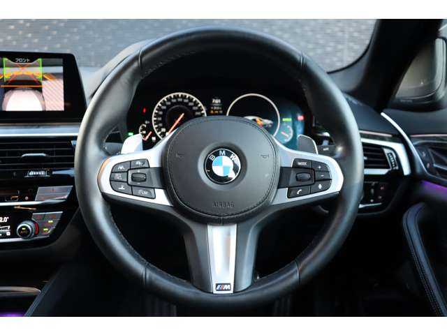 ＢＭＷ ５４０ｉ Mスポーツ 大分県 2018(平30)年 5.5万km アルピンホワイトⅢ インテリジェントセーフティ/アダプティブクルーズコントロール/ブラインドスポットモニター/サンルーフ/Harman/Kardon/ヘッドアップディスプレイ/全方位カメラ/純正ナビ/地デジ/Bluetooth/ワイヤレス充電/黒革/全席シートヒーター/エアシート/パワーシート/純正19インチAW/純正ドライブレコーダー/ETC
