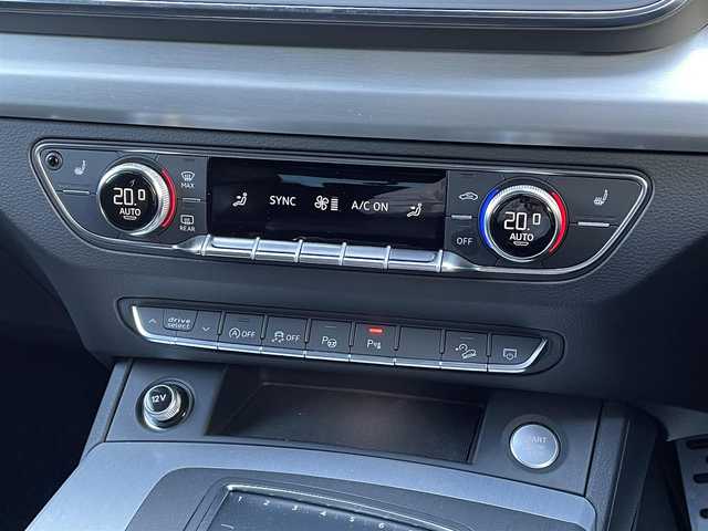 アウディ Ｑ５ 40TDIクワトロ スポーツ 岐阜県 2020(令2)年 4.8万km ミトスブラックメタリック Sラインパッケージ/４WD/サンルーフ/アウディプレセンス/アダプティブクルーズコントロール/アクティブレーンアシスト/アウディプレセンスシティ/マトリクスLEDヘッドライト/MMIナビゲーション/フルセグTV/AppleCarPlay/AndroidAuto/360°カメラ/オートマチックテールゲート