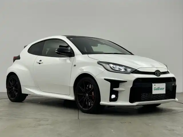 トヨタ ＧＲヤリス RZ ハイパフォーマンス 愛知県 2021(令3)年 3万km スーパーホワイトⅡ トヨタセーフティセンス/JBLプレミアムサウンド/純正ナビ/（Bluetooth/フルセグTV/AM/FM/USB）/バックカメラ/ドラレコ/HUD/BSM/ETC2.0/ハーフレザー/シートH/防眩ミラー/電動格納ミラー/オートライト/本革巻ステアリングホイール/ステアリングリモコン/GRフロアマット/純正LEDライト/純正18インチAW