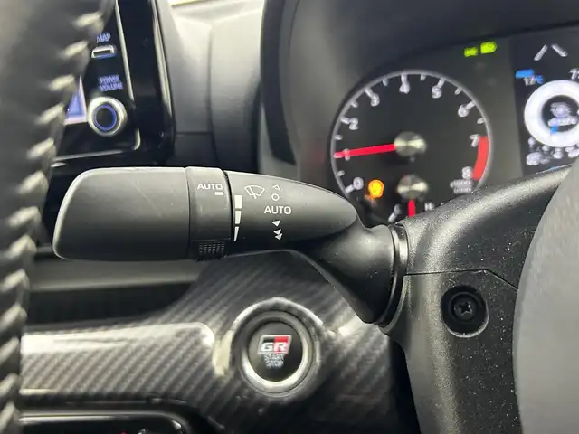 トヨタ ＧＲヤリス RZ ハイパフォーマンス 愛知県 2021(令3)年 3万km スーパーホワイトⅡ トヨタセーフティセンス/JBLプレミアムサウンド/純正ナビ/（Bluetooth/フルセグTV/AM/FM/USB）/バックカメラ/ドラレコ/HUD/BSM/ETC2.0/ハーフレザー/シートH/防眩ミラー/電動格納ミラー/オートライト/本革巻ステアリングホイール/ステアリングリモコン/GRフロアマット/純正LEDライト/純正18インチAW