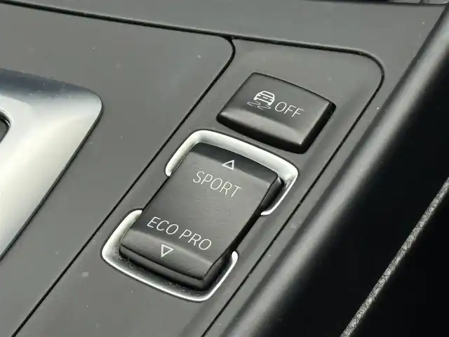 ＢＭＷ １１８ｄ Mスポーツ 静岡県 2017(平29)年 2.5万km アルピンホワイトⅢ 純正ナビ/(CD/DVD/Bluetooth/USB)/インテリジェントセーフティ/バックカメラ/クルーズコントロール/レーンキープアシスト/PDC/キーレスキー/ETC/ドライブレコーダー/フロアマット/純正17インチアルミホイール/フロントフォグランプ