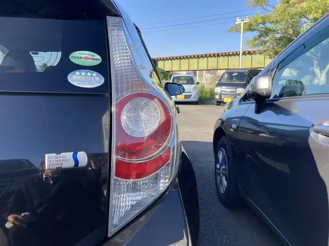 トヨタ アクア G 静岡県 2013(平25)年 5万km ブラックマイカ 純正HDDナビ(NHZD-W62G)/　AM FM CD DVD Bluetooth　ワンセグ/アイドリングストップ/オートライト/ISOFIX/ドアバイザー/電動格納ミラー/取扱説明書・保証書/ETC/LEDオートヘッドランプ/スマートキー2本