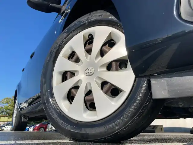 トヨタ アクア G 静岡県 2013(平25)年 5万km ブラックマイカ 純正HDDナビ(NHZD-W62G)/　AM FM CD DVD Bluetooth　ワンセグ/アイドリングストップ/オートライト/ISOFIX/ドアバイザー/電動格納ミラー/取扱説明書・保証書/ETC/LEDオートヘッドランプ/スマートキー2本