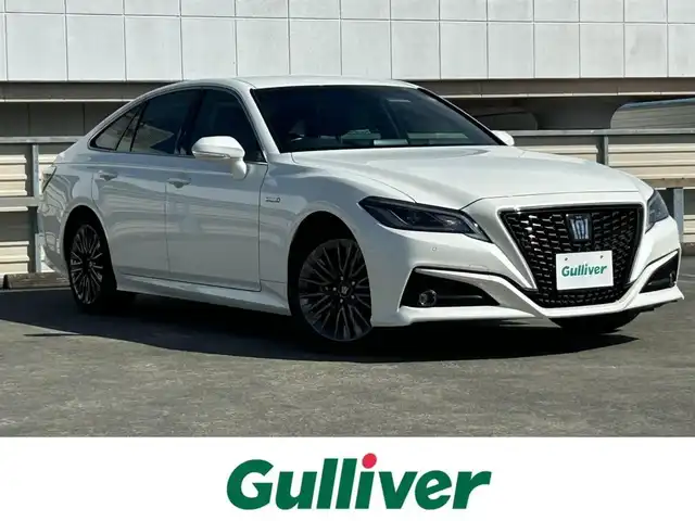 トヨタ クラウン ハイブリッド S スポーツスタイル 静岡県 2020(令2)年 3.5万km ホワイトパールクリスタルシャイン 純正8インチSDナビ/スーパーライブサウンドシステム/トヨタセーフティーセンス/フルセグTV/BTオーディオ/CD/DVD/AUX/パドルシフト/BSM/USB/バックモニター/前席パワーシート/純正フロアマット/純正18AW/追従クルコン/オートハイビーム