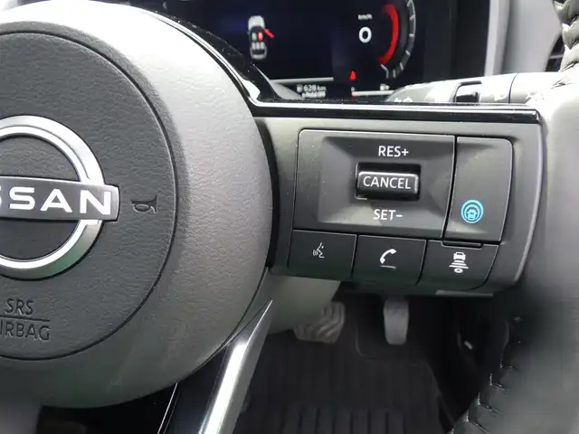 日産 エクストレイル G e－4ORCE 千葉県 2023(令5)年 0.3万km ブリリアントシルバー エマージェンシーブレーキ/プロパイロット/インテリジェントクルーズコントロール/インテリジェントルームミラー/ヘッドアップディスプレイ/9インチ純正コネクトナビ/地デジTV/【Bluetooth接続】/アラウンドビューモニター/ドライブレコーダー（前後撮影）/革巻きステアリング/ステアリングスイッチ/ETC（2.0）/LEDヘッドライト/フォグライト/ウインカーミラー/コーナーセンサー/純正19インチアルミホイル/サイド/カーテンエアバッグ/インテリジェントキー