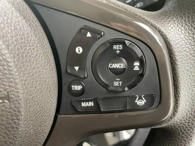 ホンダ Ｎ ＢＯＸ L 鹿児島県 2021(令3)年 6.8万km ルナシルバーM ナビ（CN-BR310B）/ホンダセンシング/追従型クルーズコントロール/レーンキープアシスト/バックカメラ/片側パワースライドドア/前席シートヒーター/前方ドライブレコーダー/後方コーナーセンサー/オートライト/オートマチックハイビーム/純正フロアマット/ETC