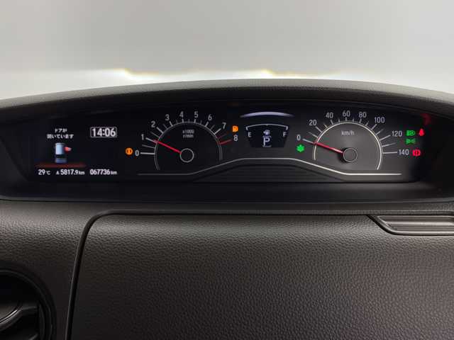 ホンダ Ｎ ＢＯＸ L 鹿児島県 2021(令3)年 6.8万km ルナシルバーM ナビ（CN-BR310B）/ホンダセンシング/追従型クルーズコントロール/レーンキープアシスト/バックカメラ/片側パワースライドドア/前席シートヒーター/前方ドライブレコーダー/後方コーナーセンサー/オートライト/オートマチックハイビーム/純正フロアマット/ETC