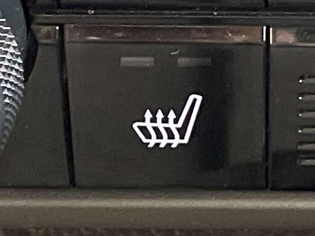 ホンダ Ｎ ＢＯＸ L 鹿児島県 2021(令3)年 6.8万km ルナシルバーM ナビ（CN-BR310B）/ホンダセンシング/追従型クルーズコントロール/レーンキープアシスト/バックカメラ/片側パワースライドドア/前席シートヒーター/前方ドライブレコーダー/後方コーナーセンサー/オートライト/オートマチックハイビーム/純正フロアマット/ETC