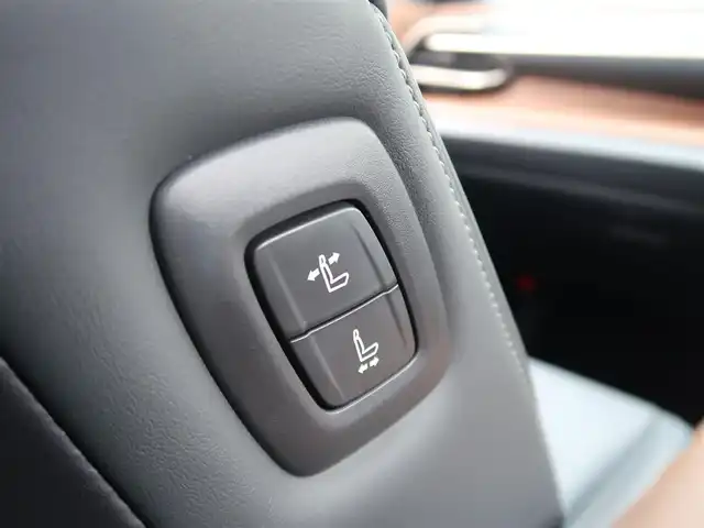 トヨタ クラウン クロスオーバー Z 石川県 2024(令6)年 0.7万km ガンＭ 4WD/プリクラッシセーフティ/レザーシート/シートヒーター/シートクーラー/レーンキープアシスト/クルーズコントロール/ETC/BSM/パノラミックビューモニター