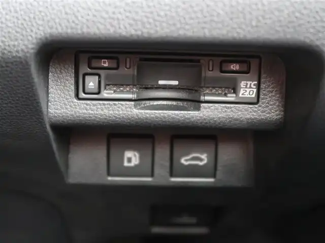 トヨタ クラウン クロスオーバー Z 石川県 2024(令6)年 0.7万km ガンＭ 4WD/プリクラッシセーフティ/レザーシート/シートヒーター/シートクーラー/レーンキープアシスト/クルーズコントロール/ETC/BSM/パノラミックビューモニター