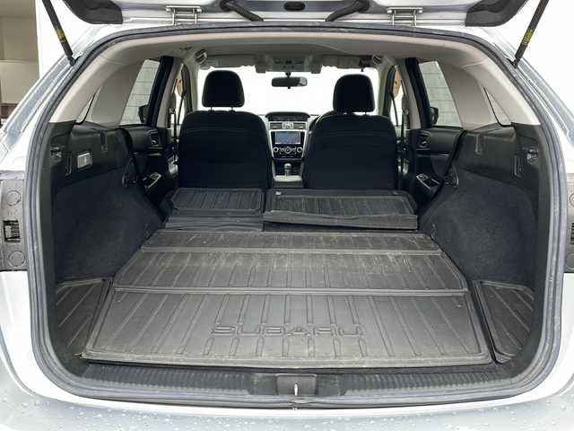 スバル レヴォーグ 1．6GT アイサイト 山形県 2014(平26)年 7.8万km アイスシルバーメタリック アイサイト/・プリクラッシュブレーキ（自動ブレーキ）/・レーンキープアシスト/・全車速追従機能付クルーズコントロール/・AT誤発進抑制制御/パドルシフト/社外ナビ/フルセグ/ETC/電動パーキングブレーキ/アイドリングストップ/LEDヘッドライト/プッシュスタート/スマートキーｘ２