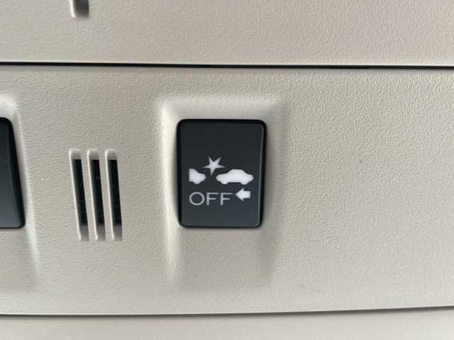 スバル レヴォーグ 1．6GT アイサイト 山形県 2014(平26)年 7.8万km アイスシルバーメタリック アイサイト/・プリクラッシュブレーキ（自動ブレーキ）/・レーンキープアシスト/・全車速追従機能付クルーズコントロール/・AT誤発進抑制制御/パドルシフト/社外ナビ/フルセグ/ETC/電動パーキングブレーキ/アイドリングストップ/LEDヘッドライト/プッシュスタート/スマートキーｘ２