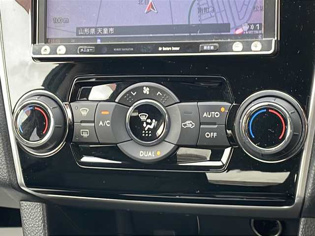 スバル レヴォーグ 1．6GT アイサイト 山形県 2014(平26)年 7.8万km アイスシルバーメタリック アイサイト/・プリクラッシュブレーキ（自動ブレーキ）/・レーンキープアシスト/・全車速追従機能付クルーズコントロール/・AT誤発進抑制制御/パドルシフト/社外ナビ/フルセグ/ETC/電動パーキングブレーキ/アイドリングストップ/LEDヘッドライト/プッシュスタート/スマートキーｘ２