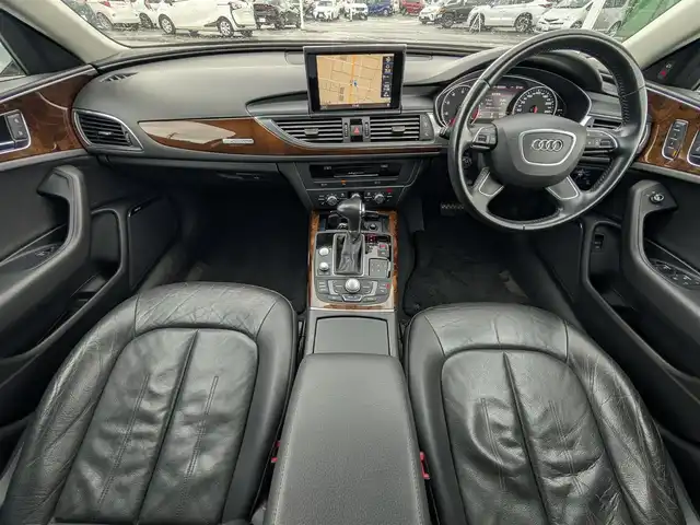 アウディ Ａ６ アバント 2．8 FSI クワトロ 福井県 2014(平26)年 7.3万km 白 ４WD/純正SDナビ/AM/FM/フルセグ/BT/バックカメラ/後席フリップダウンモニター/BOSEサウンドシステム/クルーズコントロール/横滑り防止装置/前後コーナーセンサー/アイドリングストップ/盗難防止装置/ビルトインETC/前席シートヒーター/前席パワーシート/シートメモリー/本革シート/パワーバックドア/純正フロアマット/純正18インチAW/キセノンヘッドライト/Rフォグ/スマートキー