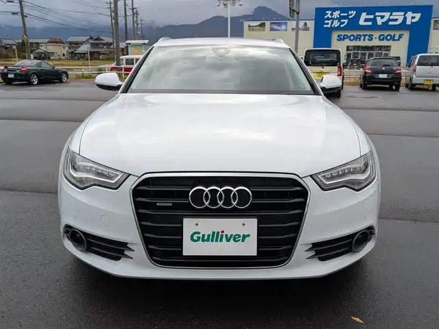アウディ Ａ６ アバント 2．8 FSI クワトロ 福井県 2014(平26)年 7.3万km 白 ４WD/純正SDナビ/AM/FM/フルセグ/BT/バックカメラ/後席フリップダウンモニター/BOSEサウンドシステム/クルーズコントロール/横滑り防止装置/前後コーナーセンサー/アイドリングストップ/盗難防止装置/ビルトインETC/前席シートヒーター/前席パワーシート/シートメモリー/本革シート/パワーバックドア/純正フロアマット/純正18インチAW/キセノンヘッドライト/Rフォグ/スマートキー
