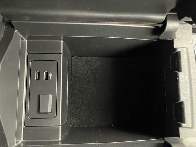 マツダ ＣＸ－８ XD プロアクティブ 栃木県 2022(令4)年 3.7万km チタニウムフラッシュマイカ 純正ナビ/　(Bluetooth/USB/FM/AM)/全方位カメラ/ETC/前後ドライブレコーダー/パワーバックドア/シートヒーター/ステアリングヒーター/パワーシート/レーダークルーズコントロール/衝突被害軽減ブレーキ/車線逸脱警報/クリアランスソナー/電子パーキングシステム/ブレーキホールド/プッシュスタート/オートLEDライト/純正フロアマット/純正19インチアルミホイール