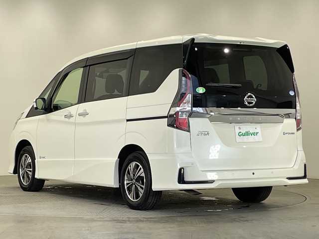 日産 セレナ e－パワー ハイウェイスター V 栃木県 2021(令3)年 3.6万km ブリリアントホワイトパール 純正SDナビ/（CD/DVD/フルセグTV/Bluetooth/SD）/全方位カメラ/プロパイロット/コーナーセンサー/ビルトインETC/前方ドライブレコーダー/両側パワースライドドア/禁煙車/オートライト/LEDヘッドライト/横滑り防止装置/フォグランプ/スマートキー/プッシュスタート/ステアリングスイッチ/革巻きステアリング/ウィンカーミラー/純正15インチアルミホイール/純正フロアマット