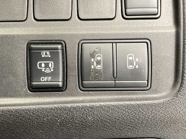 日産 セレナ e－パワー ハイウェイスター V 栃木県 2021(令3)年 3.6万km ブリリアントホワイトパール 純正SDナビ/（CD/DVD/フルセグTV/Bluetooth/SD）/全方位カメラ/プロパイロット/コーナーセンサー/ビルトインETC/前方ドライブレコーダー/両側パワースライドドア/禁煙車/オートライト/LEDヘッドライト/横滑り防止装置/フォグランプ/スマートキー/プッシュスタート/ステアリングスイッチ/革巻きステアリング/ウィンカーミラー/純正15インチアルミホイール/純正フロアマット