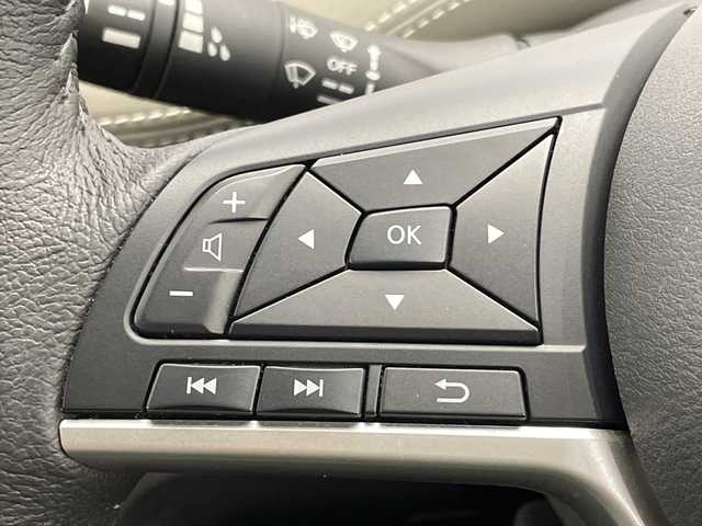 日産 セレナ e－パワー ハイウェイスター V 栃木県 2021(令3)年 3.6万km ブリリアントホワイトパール 純正SDナビ/（CD/DVD/フルセグTV/Bluetooth/SD）/全方位カメラ/プロパイロット/コーナーセンサー/ビルトインETC/前方ドライブレコーダー/両側パワースライドドア/禁煙車/オートライト/LEDヘッドライト/横滑り防止装置/フォグランプ/スマートキー/プッシュスタート/ステアリングスイッチ/革巻きステアリング/ウィンカーミラー/純正15インチアルミホイール/純正フロアマット