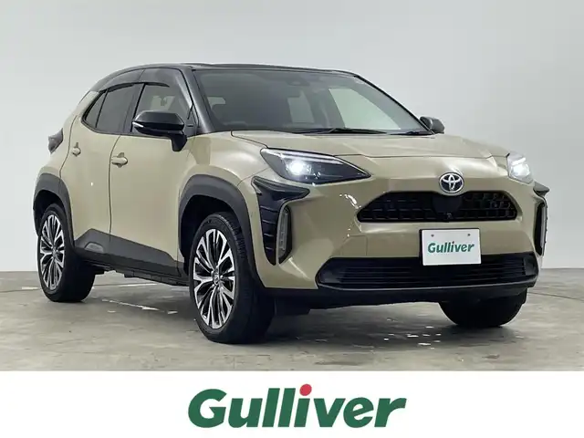 トヨタ ヤリスクロス ハイブリッド Z 千葉県 2021(令3)年 2.4万km ブラックマイカ/ベージュ 2トーン セーフティセンス（衝突回避支援パッケージ）/・プリクラッシュセーフティ/・レーントレーシングアシスト/・レーダークルーズコントロール/・オートマチックハイビーム/・ロードサインアシスト/純正8インチディスプレイオーディオ/・メモリーナビ/・Bluetooth/・全方位カメラ/・USB端子/ブラインドスポットモニター/トヨタチームメイト/アドバンストパーク/パワーバックドア/ハーフレザーシート/パワーシート/スマートキー/ステアリグヒーター/前後コーナーセンサー