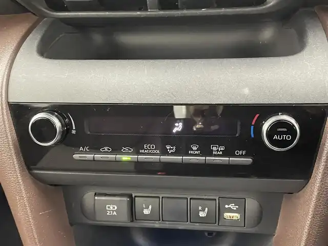 トヨタ ヤリスクロス ハイブリッド Z 千葉県 2021(令3)年 2.4万km ブラックマイカ/ベージュ 2トーン セーフティセンス（衝突回避支援パッケージ）/・プリクラッシュセーフティ/・レーントレーシングアシスト/・レーダークルーズコントロール/・オートマチックハイビーム/・ロードサインアシスト/純正8インチディスプレイオーディオ/・メモリーナビ/・Bluetooth/・全方位カメラ/・USB端子/ブラインドスポットモニター/トヨタチームメイト/アドバンストパーク/パワーバックドア/ハーフレザーシート/パワーシート/スマートキー/ステアリグヒーター/前後コーナーセンサー