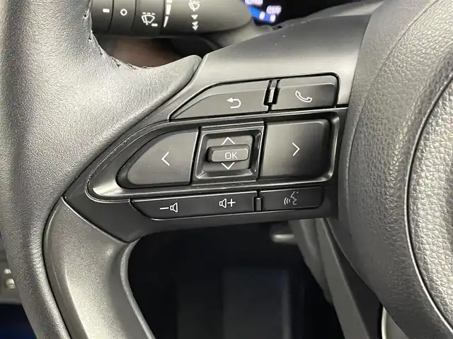 トヨタ ヤリスクロス ハイブリッド Z 千葉県 2021(令3)年 2.4万km ブラックマイカ/ベージュ 2トーン セーフティセンス（衝突回避支援パッケージ）/・プリクラッシュセーフティ/・レーントレーシングアシスト/・レーダークルーズコントロール/・オートマチックハイビーム/・ロードサインアシスト/純正8インチディスプレイオーディオ/・メモリーナビ/・Bluetooth/・全方位カメラ/・USB端子/ブラインドスポットモニター/トヨタチームメイト/アドバンストパーク/パワーバックドア/ハーフレザーシート/パワーシート/スマートキー/ステアリグヒーター/前後コーナーセンサー