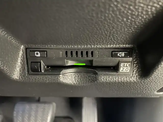 トヨタ ヤリスクロス ハイブリッド Z 千葉県 2021(令3)年 2.4万km ブラックマイカ/ベージュ 2トーン セーフティセンス（衝突回避支援パッケージ）/・プリクラッシュセーフティ/・レーントレーシングアシスト/・レーダークルーズコントロール/・オートマチックハイビーム/・ロードサインアシスト/純正8インチディスプレイオーディオ/・メモリーナビ/・Bluetooth/・全方位カメラ/・USB端子/ブラインドスポットモニター/トヨタチームメイト/アドバンストパーク/パワーバックドア/ハーフレザーシート/パワーシート/スマートキー/ステアリグヒーター/前後コーナーセンサー