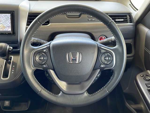 ホンダ フリード G ホンダセンシング 愛媛県 2019(令1)年 6.3万km モダンスティールM ワンオーナー/社外ナビ/・フルセグ/CD/DVD/BT/バックカメラ/ビルトインETC/ホンダセンシング/レーダークルーズコントロール/両側パワースライドドア/ステアリングスイッチ/前ドライブレコーダー/スマートキー/プッシュスタート/ウィンカーミラー