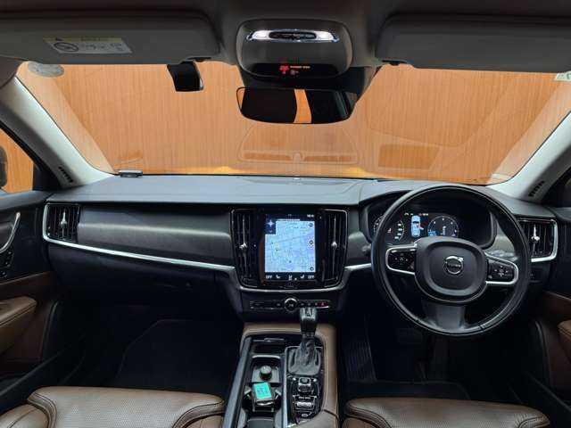 ボルボ Ｖ９０ クロスカントリー D4 AWD サマム 千葉県 2019(令1)年 5.9万km グレーＭ ブラウンレザー/harmankardonサウンド　/HUD　/ACC　/ナビ　/TV　/360°　/Bluetooth接続　/自動駐車　/シートヒーター/ベンチレーション　/電動リアゲート　/LEDヘッドライト　/衝突軽減B　/BSM　/LKA　/ETC　/ドラレコ