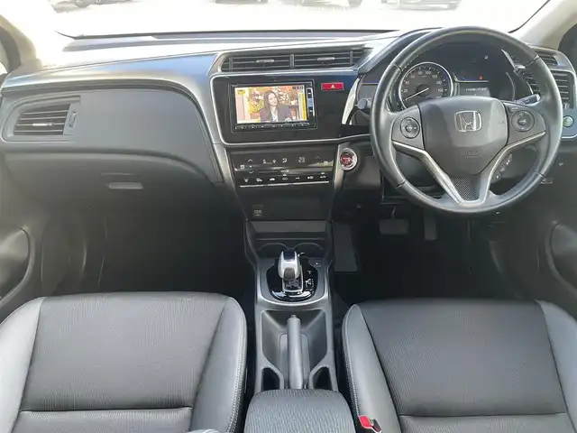 ホンダ グレイス ハイブリッド EX 福島県 2015(平27)年 4.3万km ホワイトオーキッドパール 純正メモリーナビ/CD/DVD/SD/BT/フルセグTV/社外16インチAW(純正16AW＋夏タイヤ積込)/あんしんパッケージ/コンフォートビューパッケージ/クルーズコントロール/ハーフレザーシート/シートヒーター/バックカメラ/ステアリングリモコン/パドルシフト/ドライブレコーダー/オートライト/LEDヘッドライト/フォグライト/ビルトインETC/プッシュスタート/ドアバイザー/フロアマット