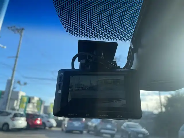 ホンダ グレイス ハイブリッド EX 福島県 2015(平27)年 4.3万km ホワイトオーキッドパール 純正メモリーナビ/CD/DVD/SD/BT/フルセグTV/社外16インチAW(純正16AW＋夏タイヤ積込)/あんしんパッケージ/コンフォートビューパッケージ/クルーズコントロール/ハーフレザーシート/シートヒーター/バックカメラ/ステアリングリモコン/パドルシフト/ドライブレコーダー/オートライト/LEDヘッドライト/フォグライト/ビルトインETC/プッシュスタート/ドアバイザー/フロアマット