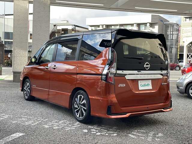 日産 セレナ