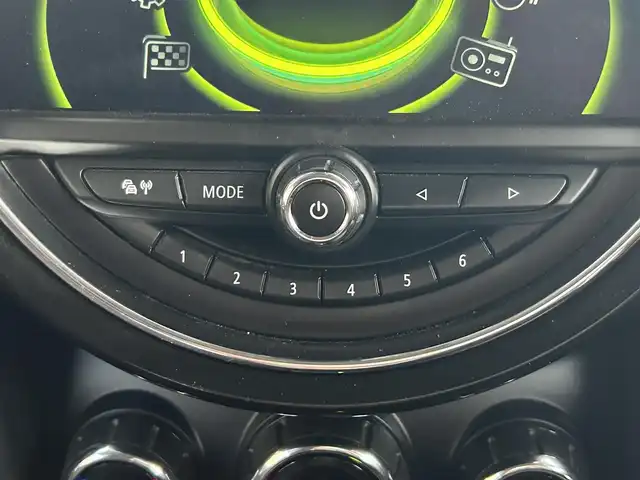 ＭＩＮＩ ミニ クーパー D 熊本県 2018(平30)年 4.4万km ボルカニックオレンジ ・スマートキー/・プッシュスタート/・インテリジェントセーフティ/・クルーズコントロール(追従式)/・純正HDDナビ/　【Bluetooth・USB・AUX】/・ドライブレコーダー(前後録画)/・フォグランプ/・純正マット