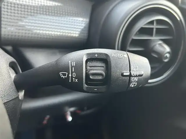 ＭＩＮＩ ミニ クーパー D 熊本県 2018(平30)年 4.4万km ボルカニックオレンジ ・スマートキー/・プッシュスタート/・インテリジェントセーフティ/・クルーズコントロール(追従式)/・純正HDDナビ/　【Bluetooth・USB・AUX】/・ドライブレコーダー(前後録画)/・フォグランプ/・純正マット